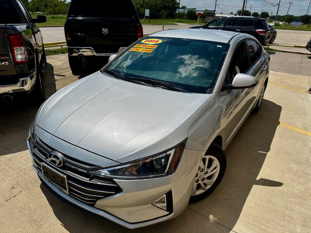 2019 Hyundai Elantra Image 4