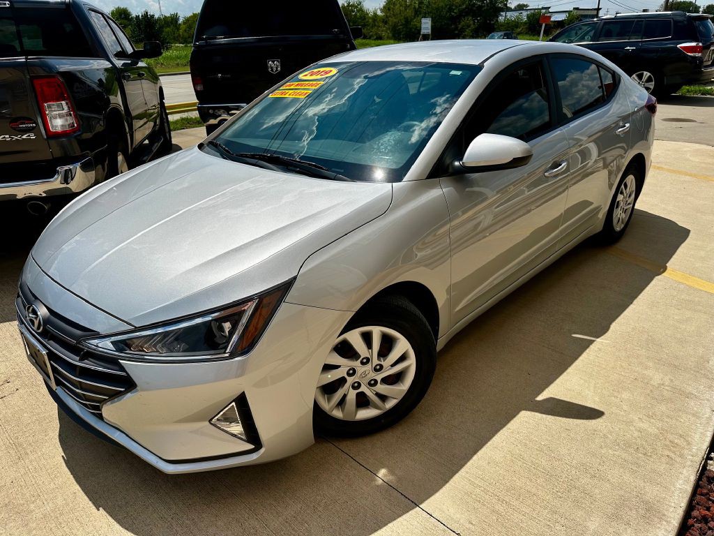 2019 Hyundai Elantra Image 16