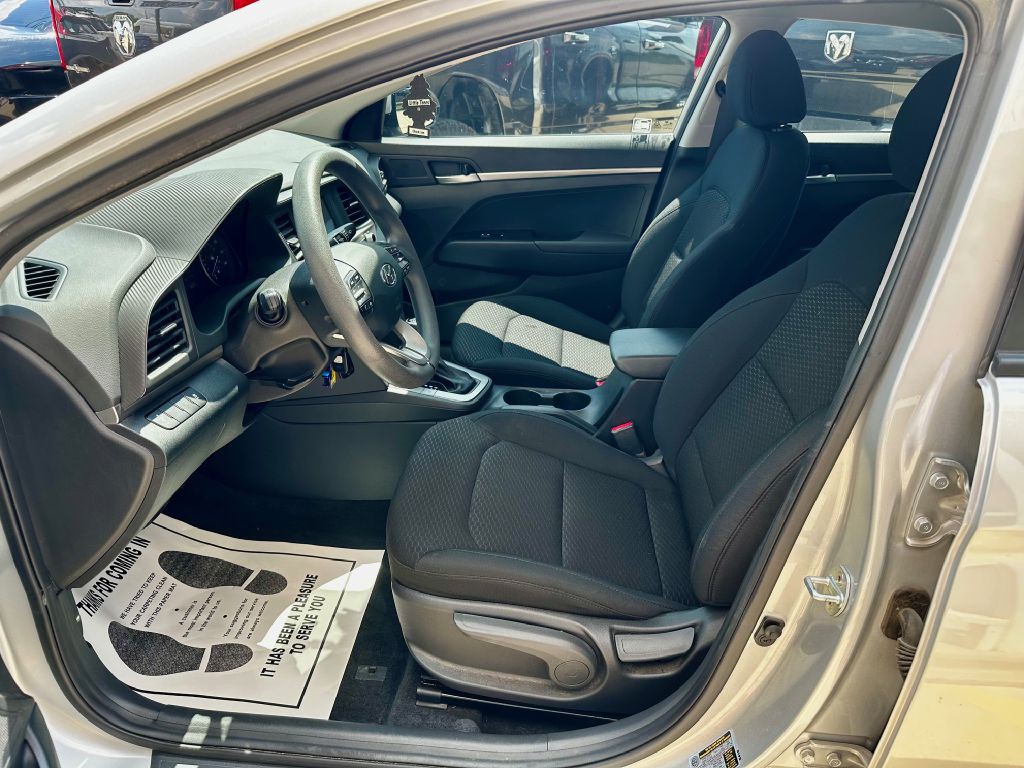 2019 Hyundai Elantra Image 18