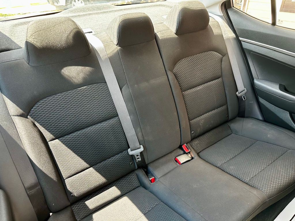 2019 Hyundai Elantra Image 27