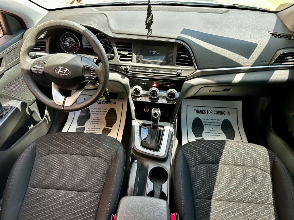 2019 Hyundai Elantra Image 29
