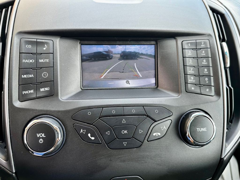 2018 Ford Edge Image 27