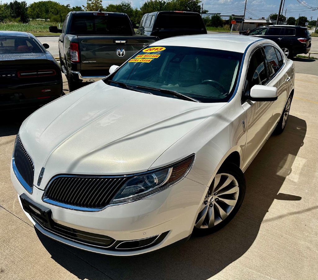 2013 Lincoln MKS Image 1