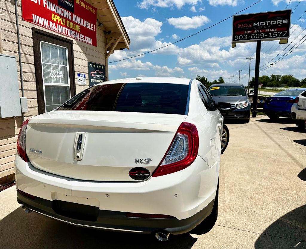 2013 Lincoln MKS Image 10