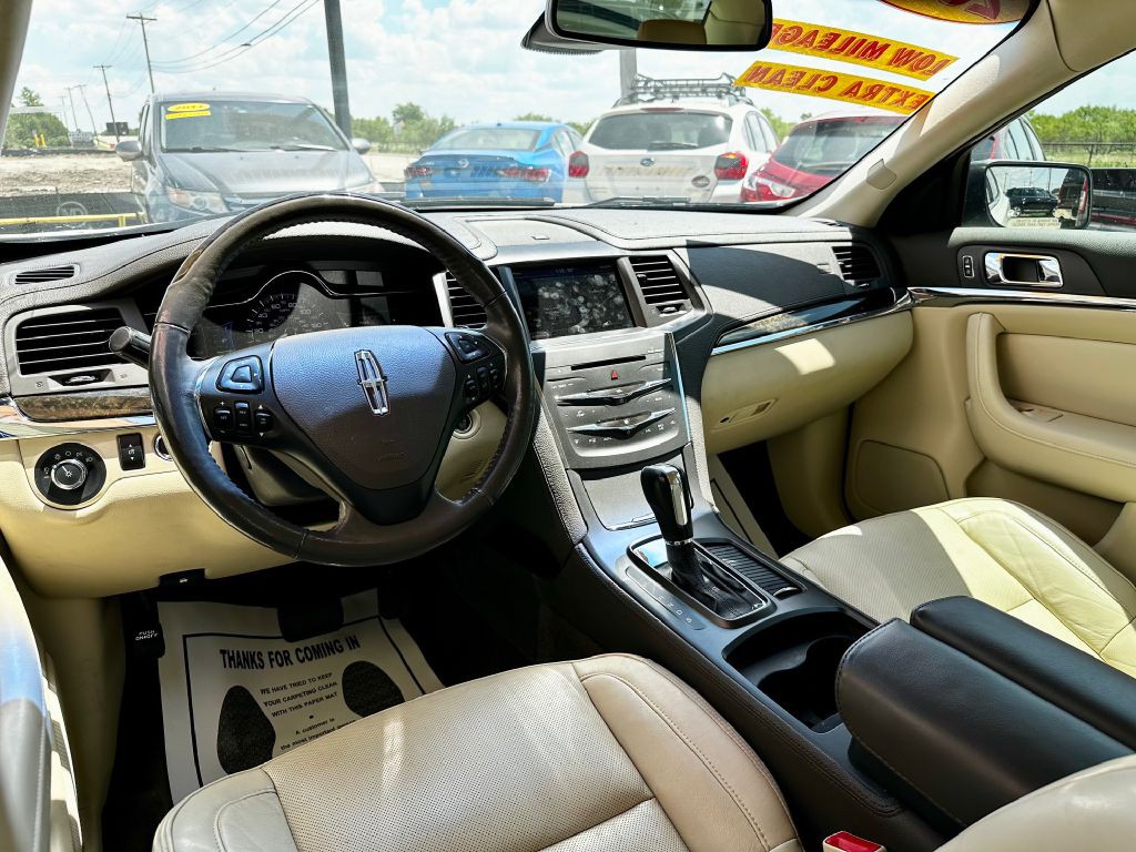 2013 Lincoln MKS Image 20