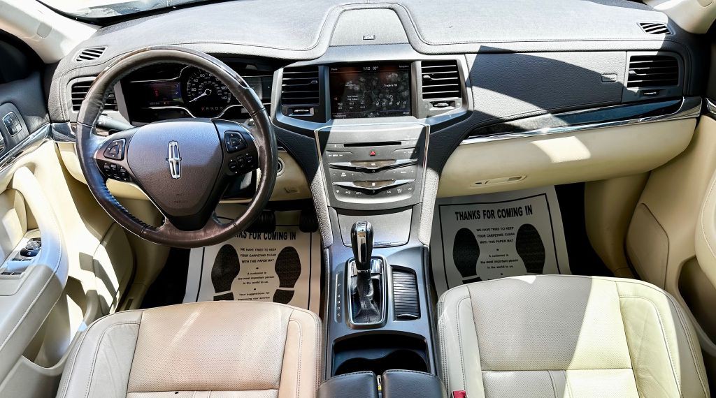 2013 Lincoln MKS Image 26