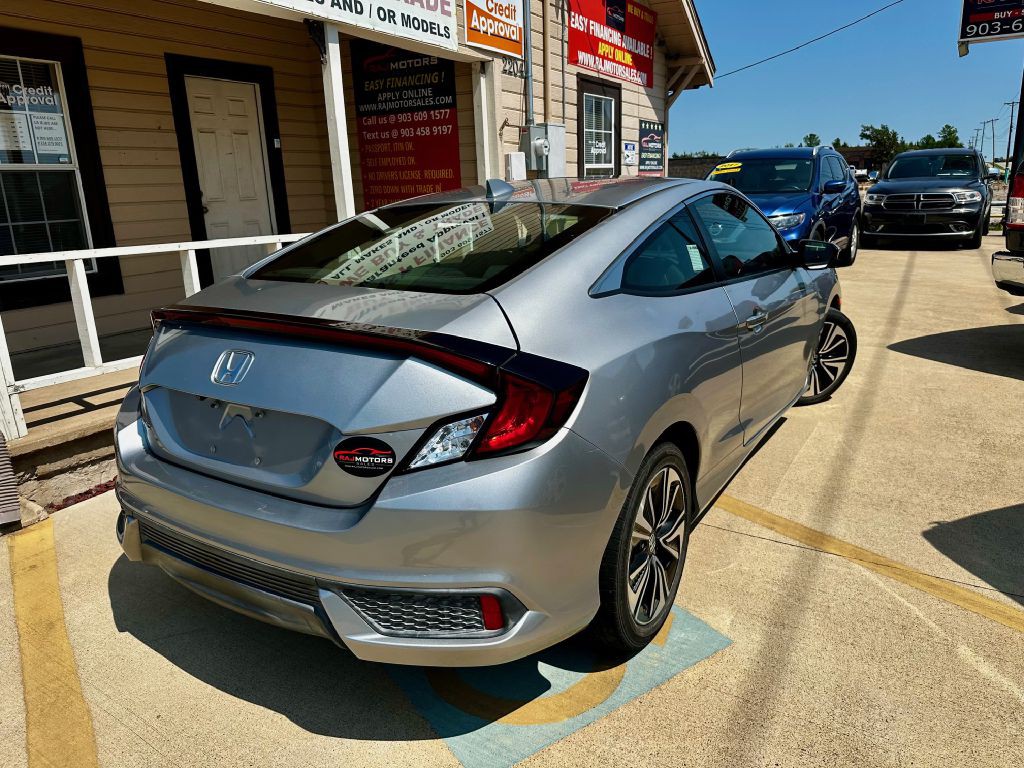 2017 Honda Civic Image 12