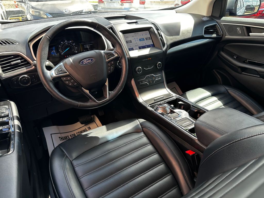2020 Ford Edge Image 23