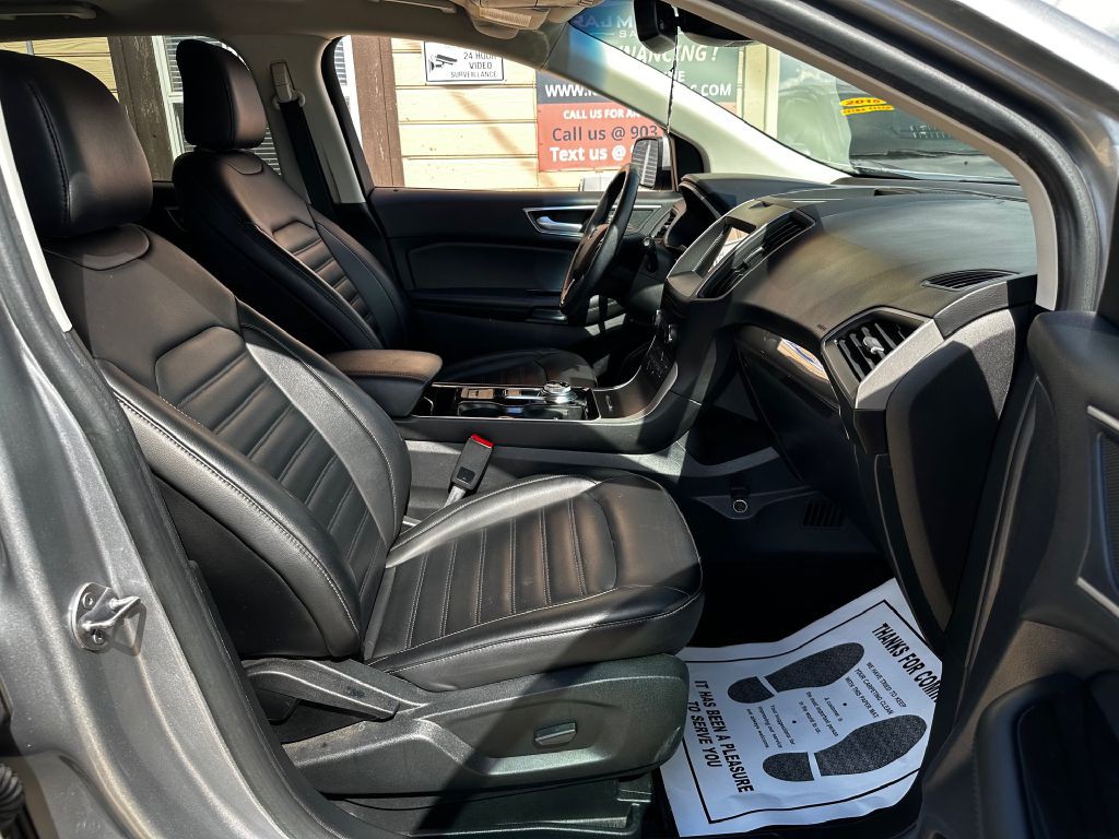 2020 Ford Edge Image 24