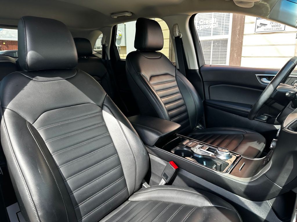 2020 Ford Edge Image 25