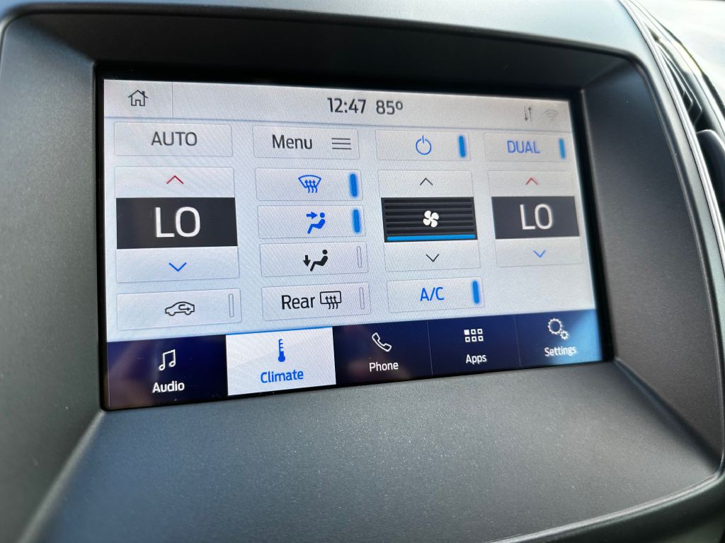 2020 Ford Edge Image 30