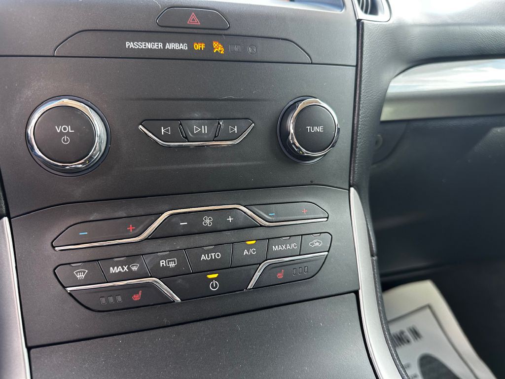 2020 Ford Edge Image 31