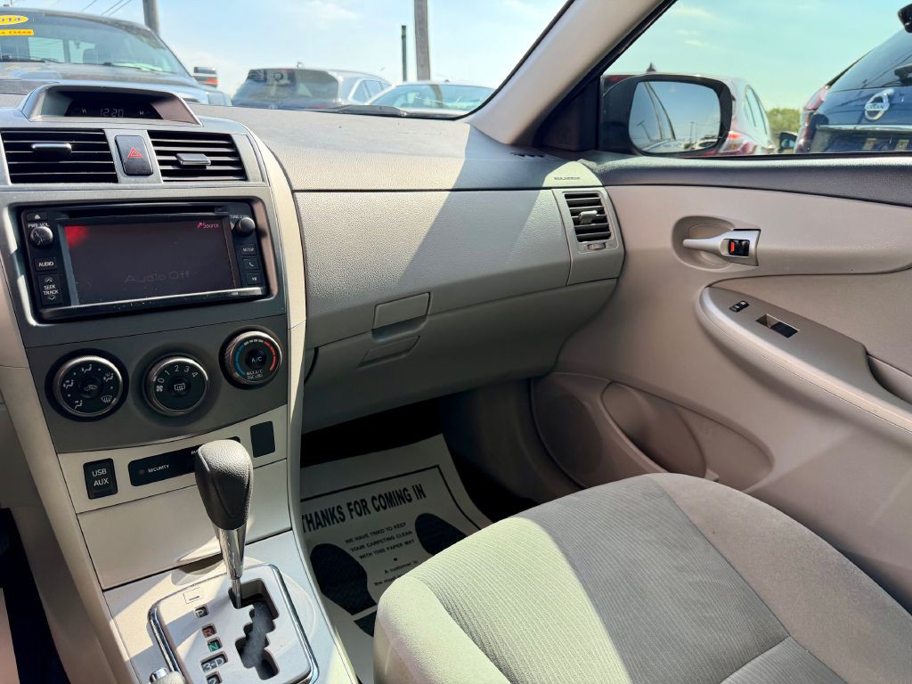 2013 Toyota Corolla Image 20