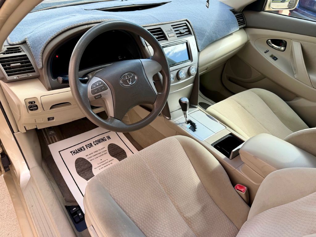 2011 Toyota Camry Image 22