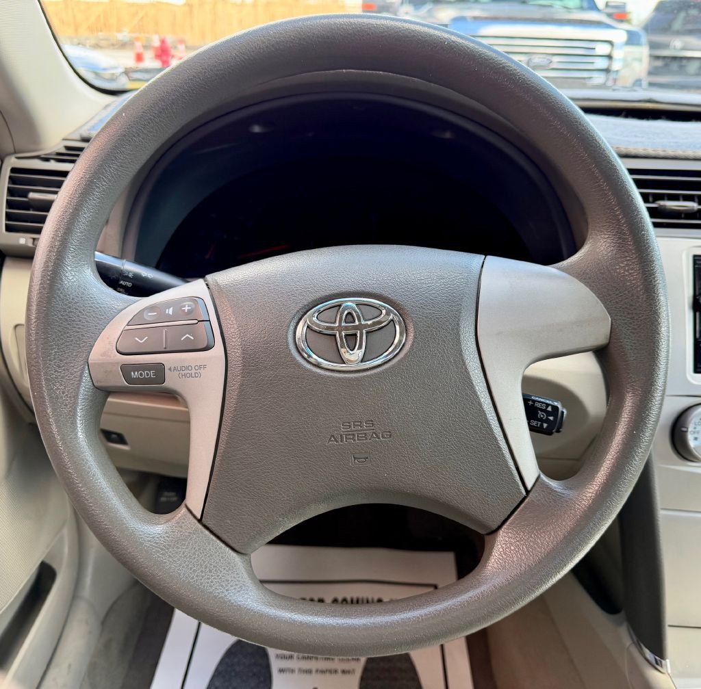 2011 Toyota Camry Image 34