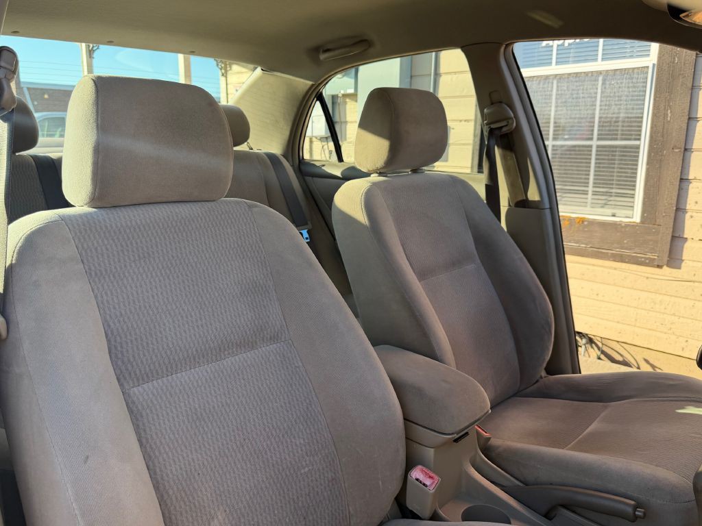 2005 Toyota Corolla Image 18