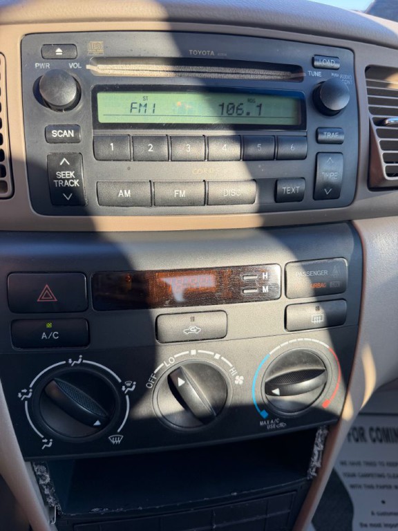 2005 Toyota Corolla Image 22