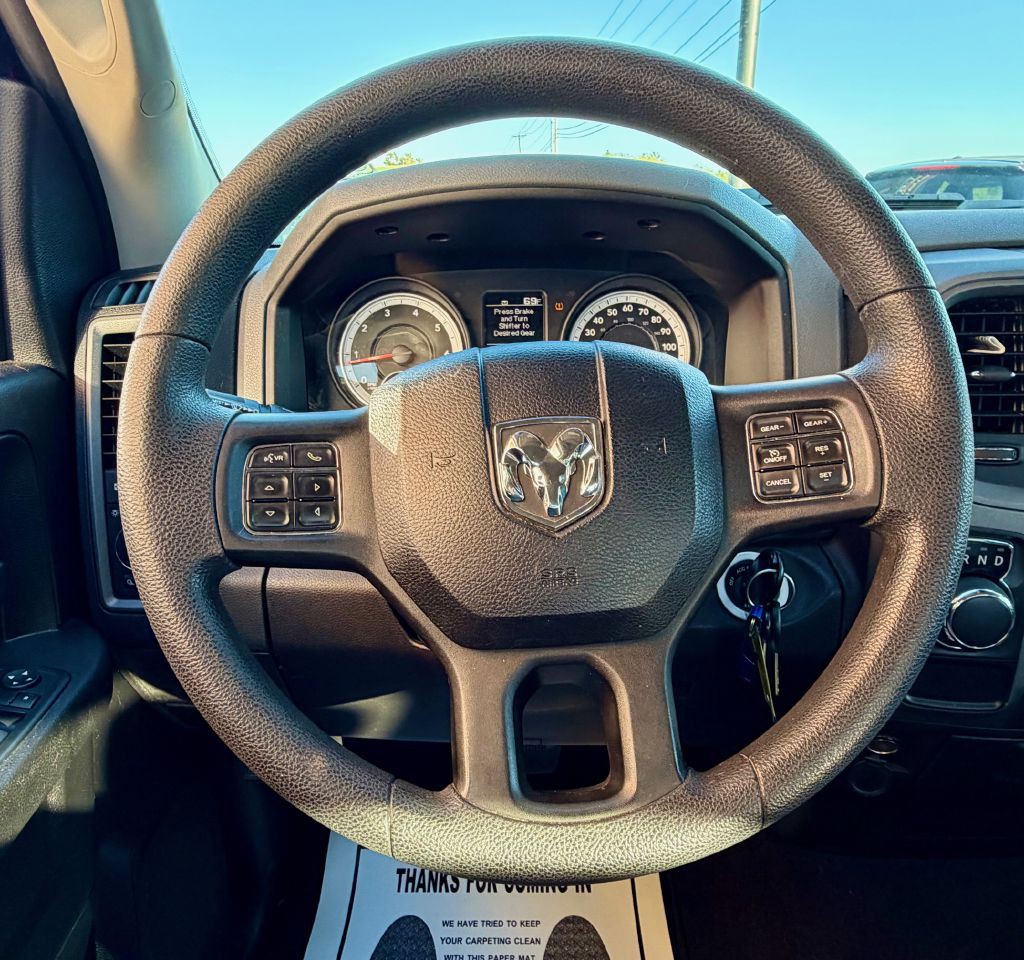 2013 RAM 1500 Image 25