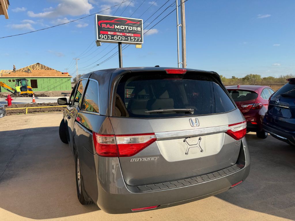 2011 Honda Odyssey Image 14