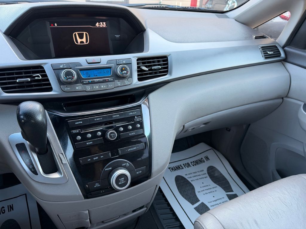 2011 Honda Odyssey Image 20