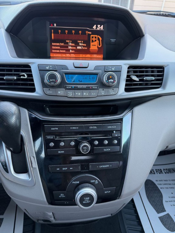 2011 Honda Odyssey Image 21