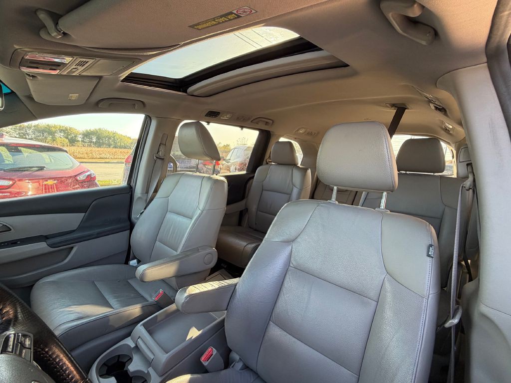 2011 Honda Odyssey Image 24