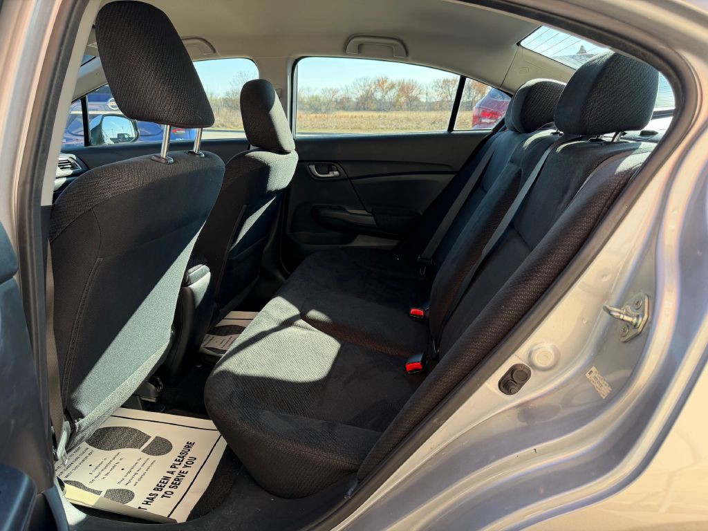 2013 Honda Civic Image 21