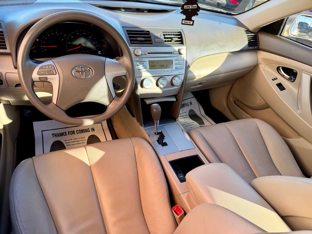 2009 Toyota Camry Image 19