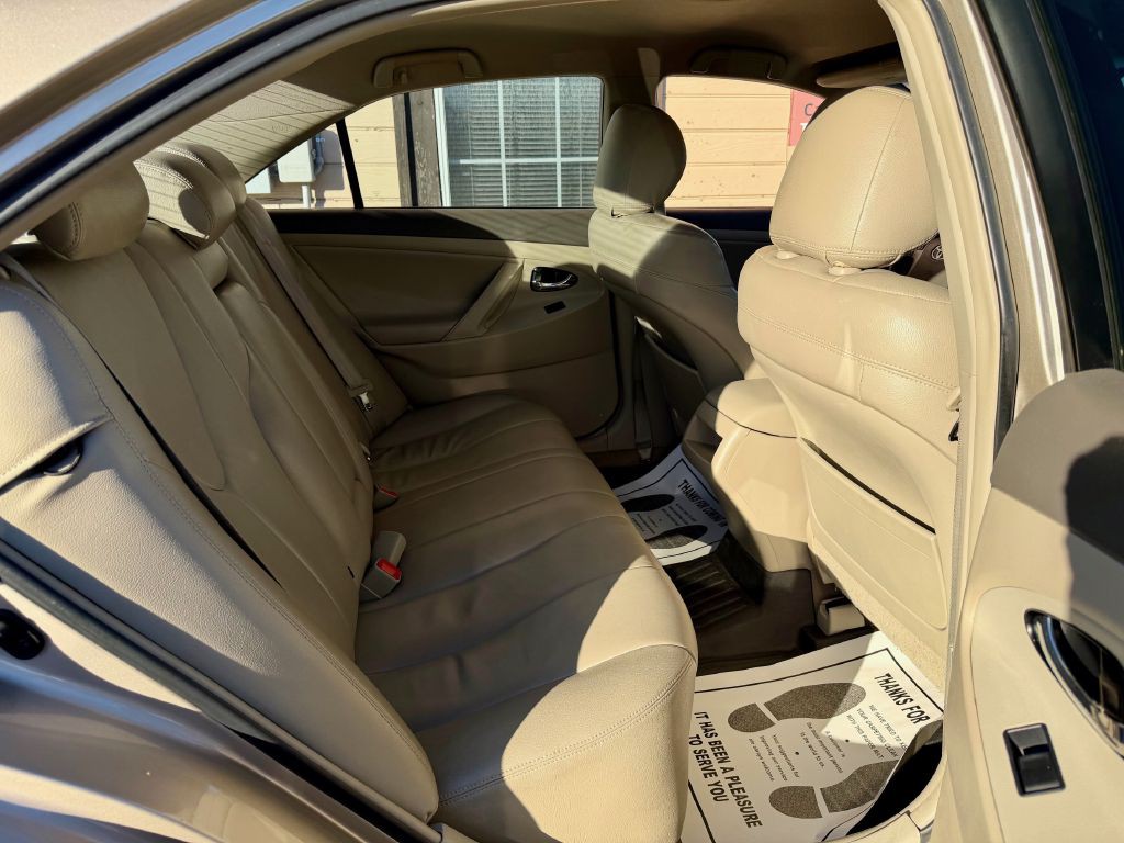 2009 Toyota Camry Image 22