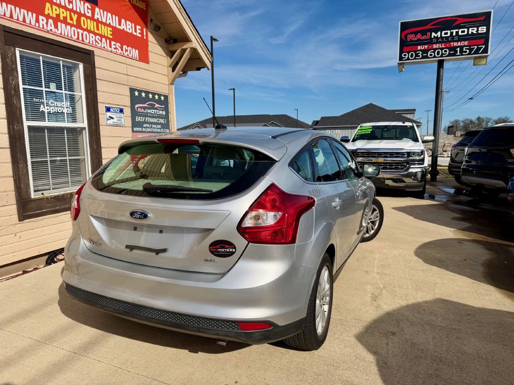 2012 Ford Focus Image 8