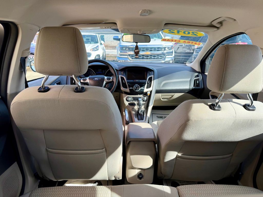 2012 Ford Focus Image 24