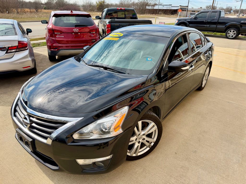 2014 Nissan Altima Image 1