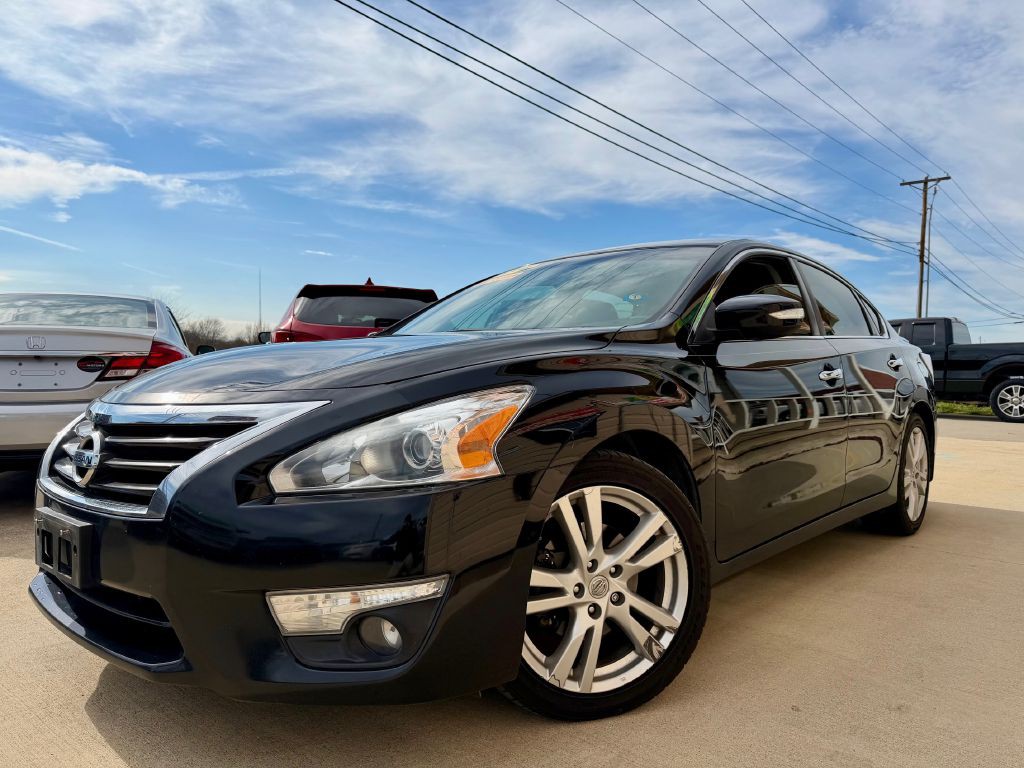 2014 Nissan Altima Image 2