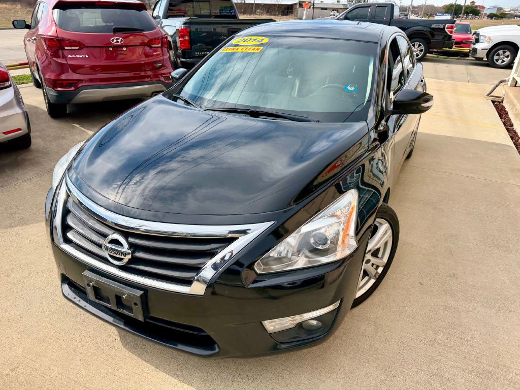 2014 Nissan Altima Image 4