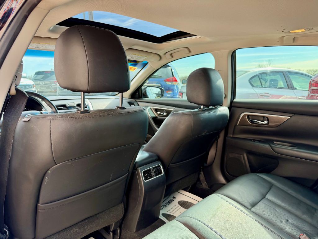 2014 Nissan Altima Image 25