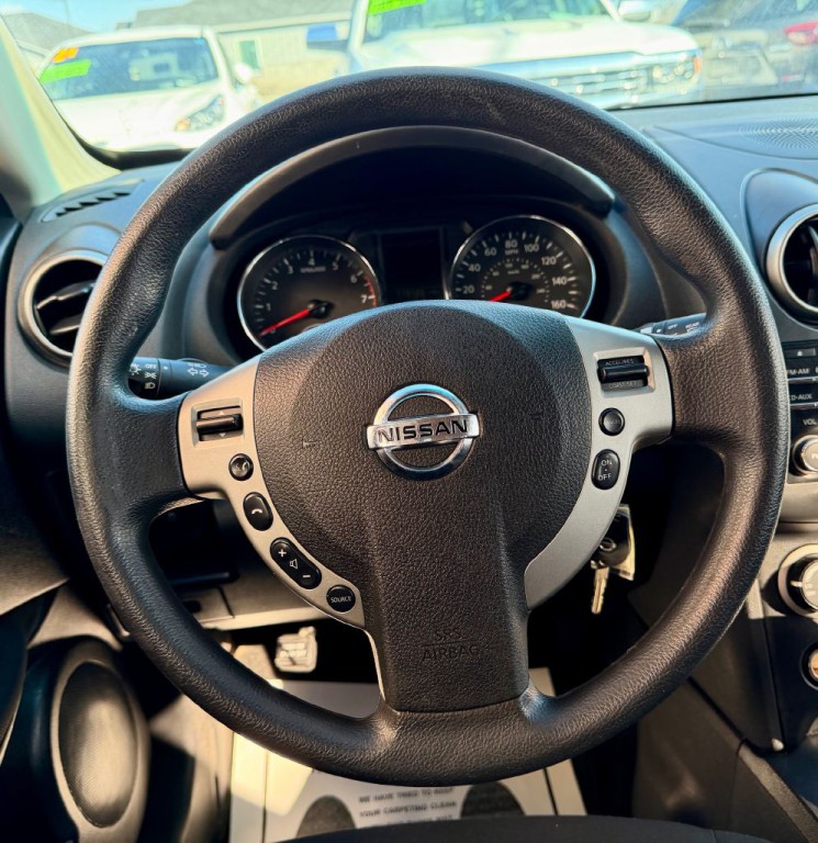 2015 Nissan Rogue Image 24