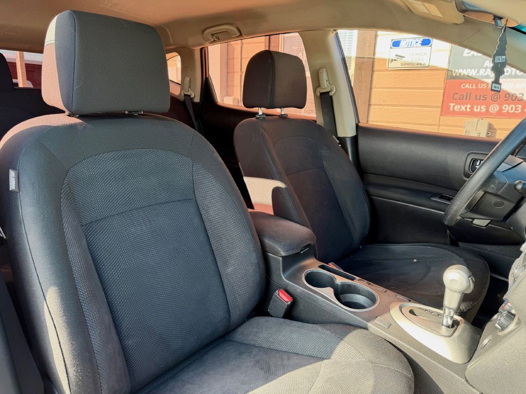 2015 Nissan Rogue Image 21