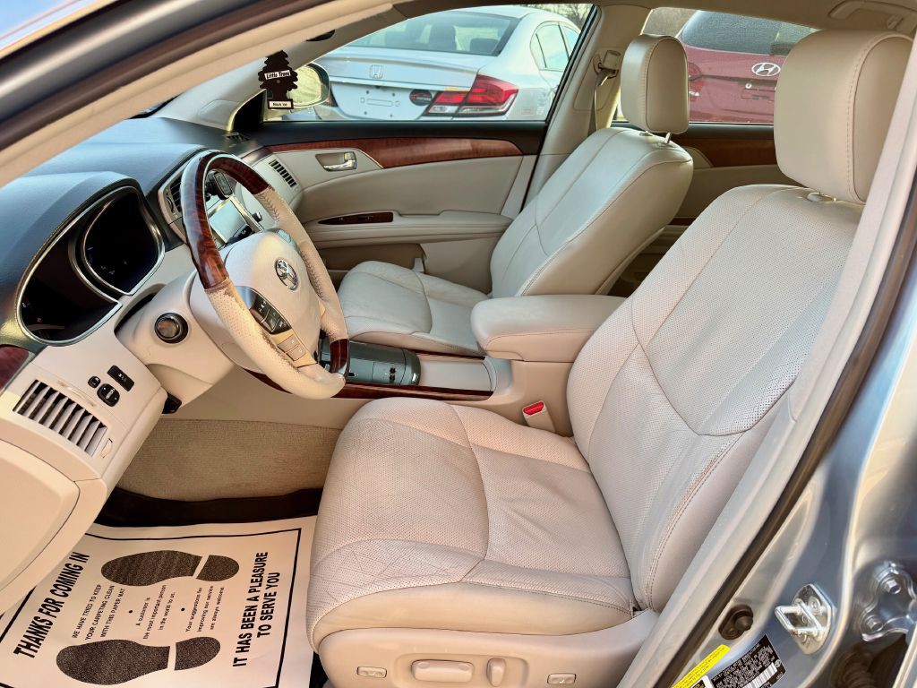 2012 Toyota Avalon Image 13