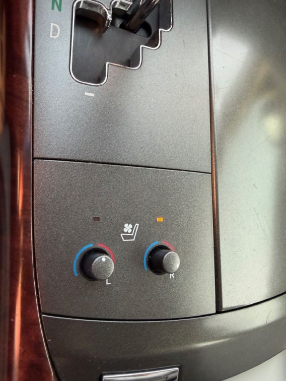 2012 Toyota Avalon Image 25