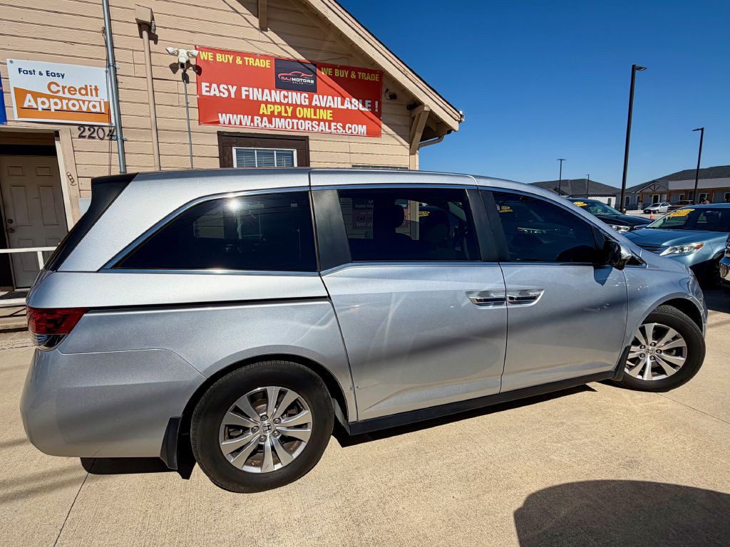 2015 Honda Odyssey Image 8
