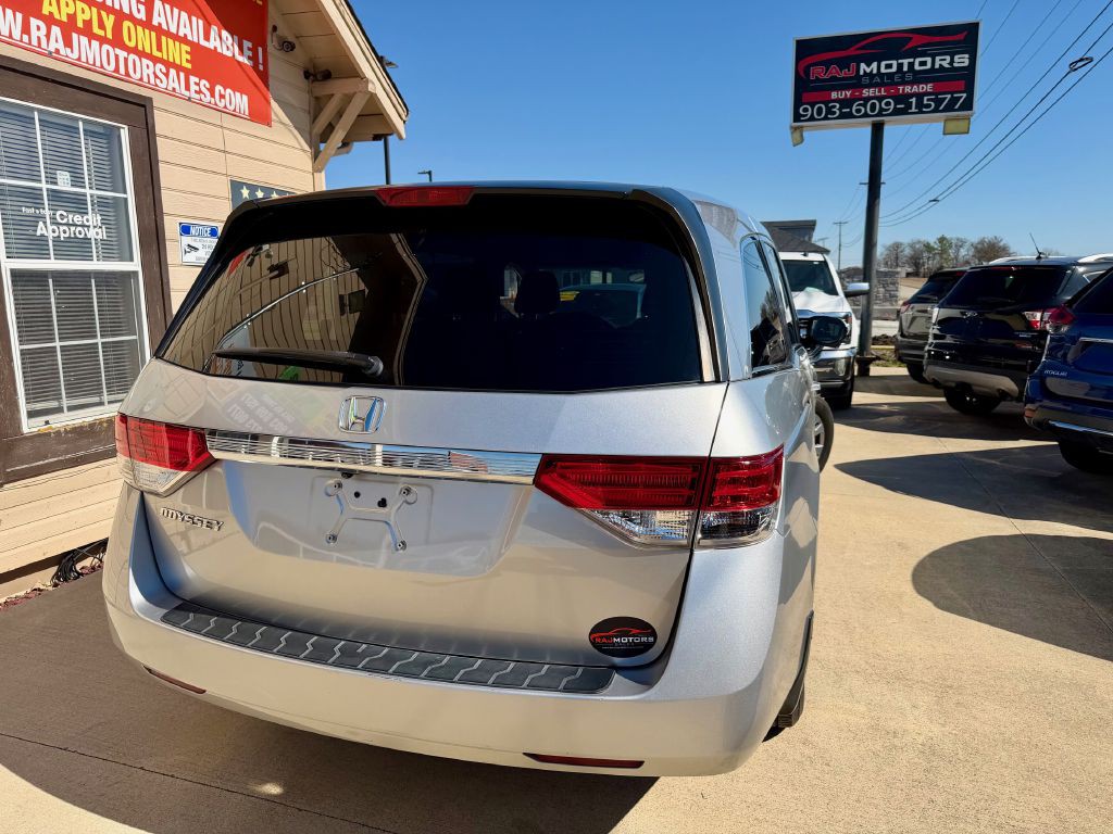 2015 Honda Odyssey Image 10