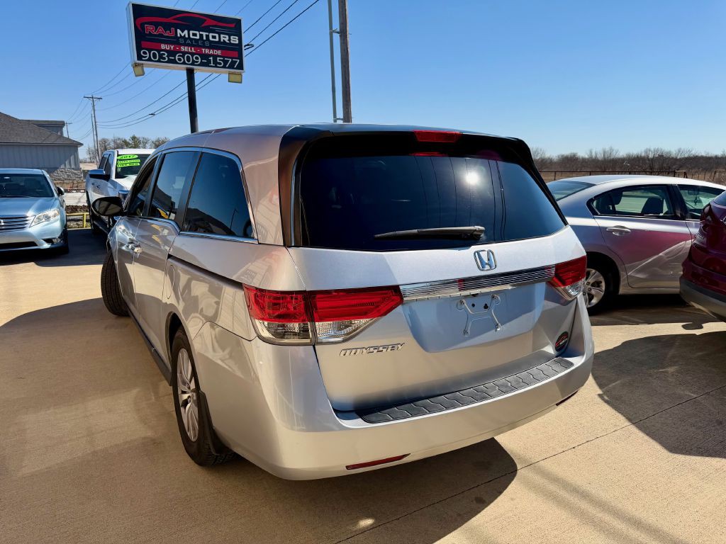 2015 Honda Odyssey Image 14