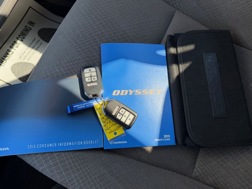 2015 Honda Odyssey Image 18