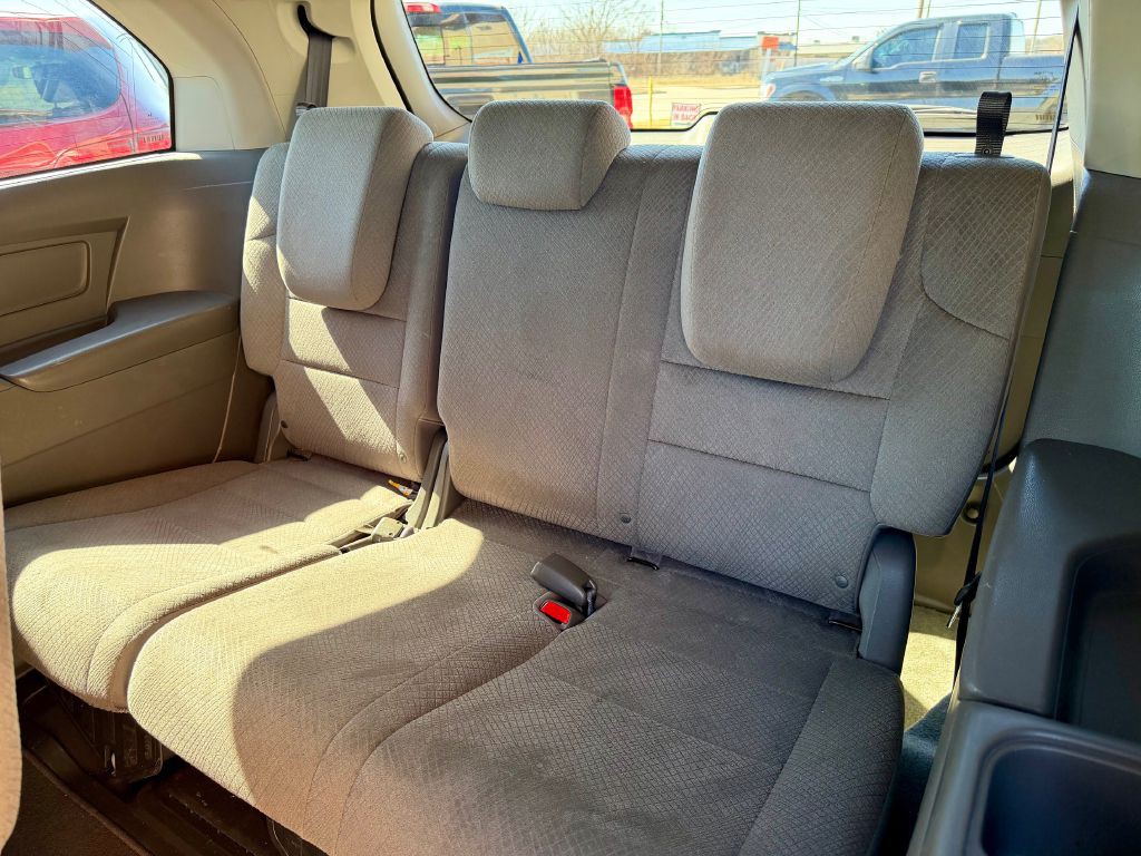 2015 Honda Odyssey Image 25