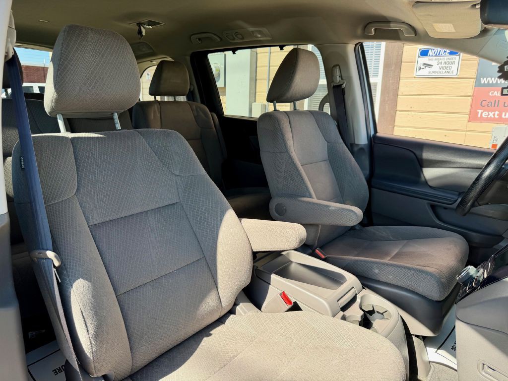 2015 Honda Odyssey Image 27