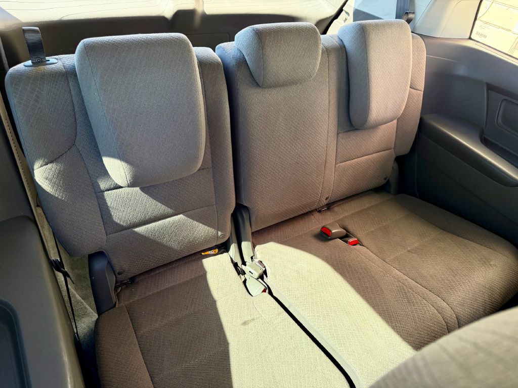2015 Honda Odyssey Image 29
