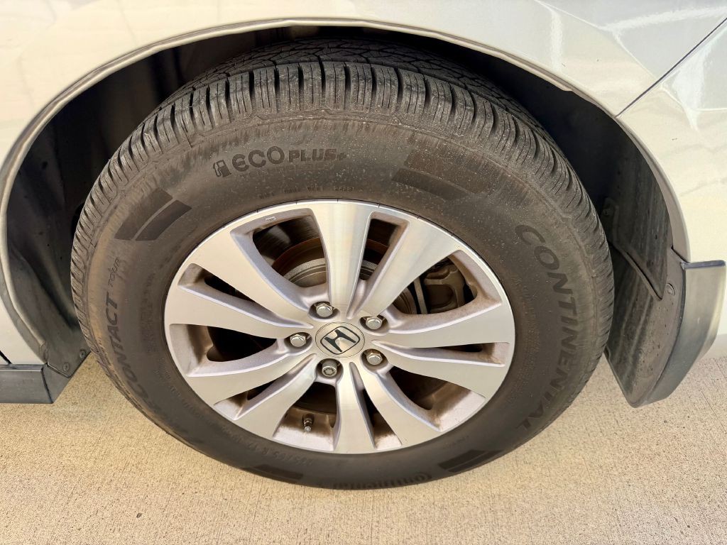 2015 Honda Odyssey Image 38