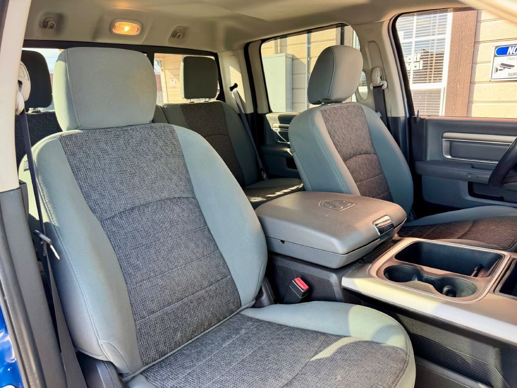 2015 RAM 1500 Image 32