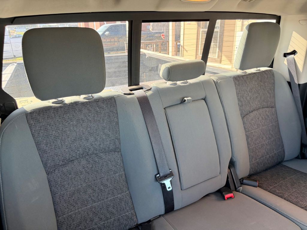 2015 RAM 1500 Image 33