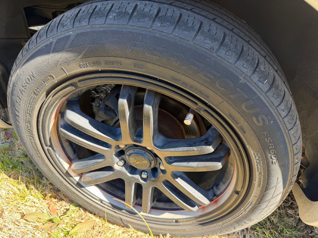 2006 Mitsubishi Eclipse Image 25